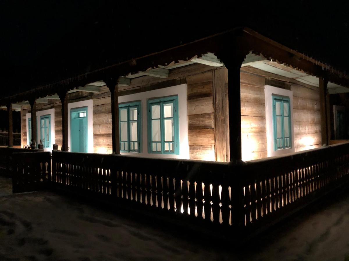 Hygge Hut Villa Vama  Exteriör bild