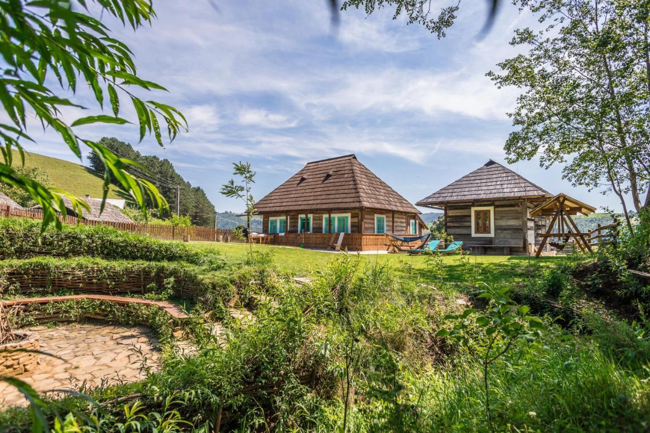 Hygge Hut Villa Vama  Exteriör bild